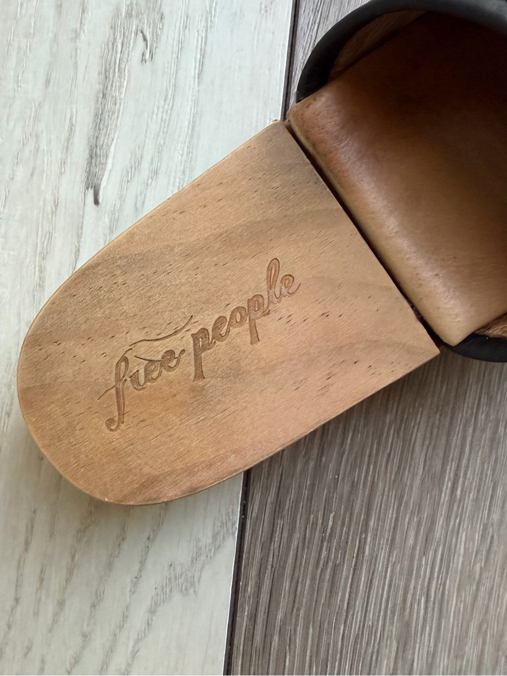Free People Carver Soft Leather Wooden Clogs/Mules - Picture 5 of 12